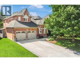 178 VALMONT Court, Ancaster, Ontario