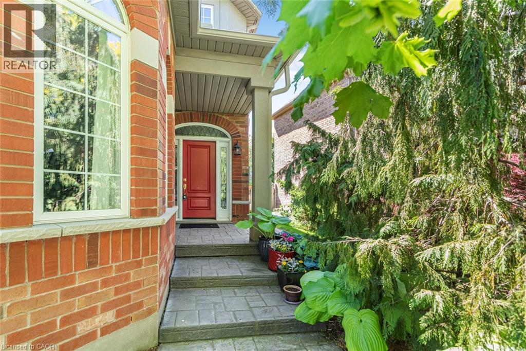 178 Valmont Court, Ancaster, Ontario  L9G 5A1 - Photo 4 - 40827780
