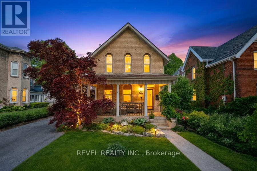 11 Chestnut Avenue, Brantford, Ontario  N3T 4B9 - Photo 3 - X13236796