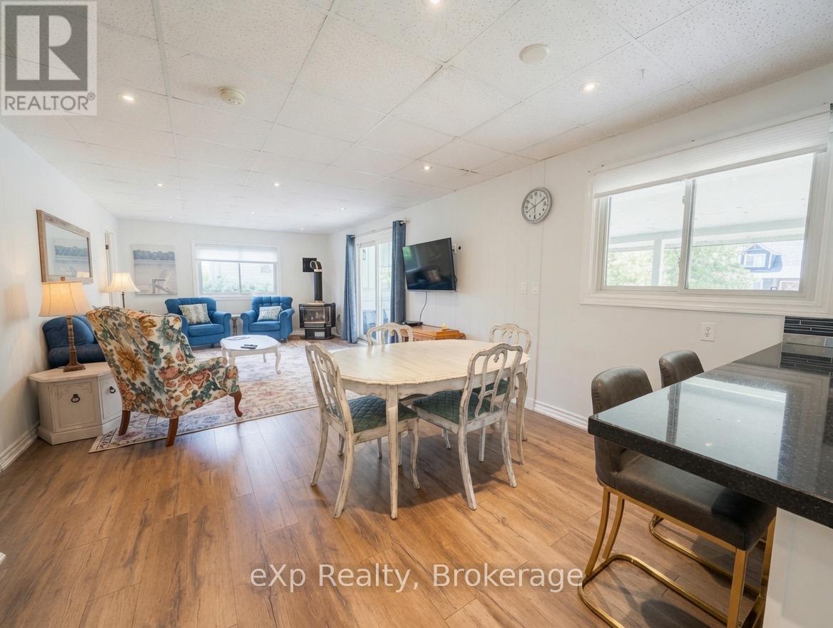 240 Bay Street, Saugeen Shores, Ontario  N0H 2L0 - Photo 6 - X13242642
