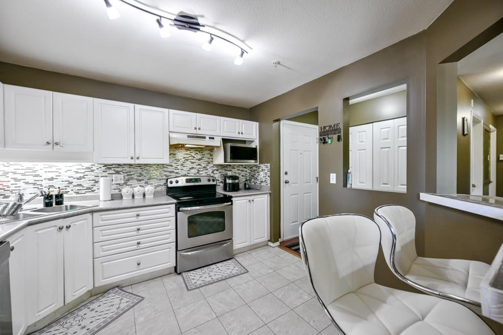 302 2435 Center Street, Abbotsford, British Columbia  V2T 2N4 - Photo 11 - R3131149
