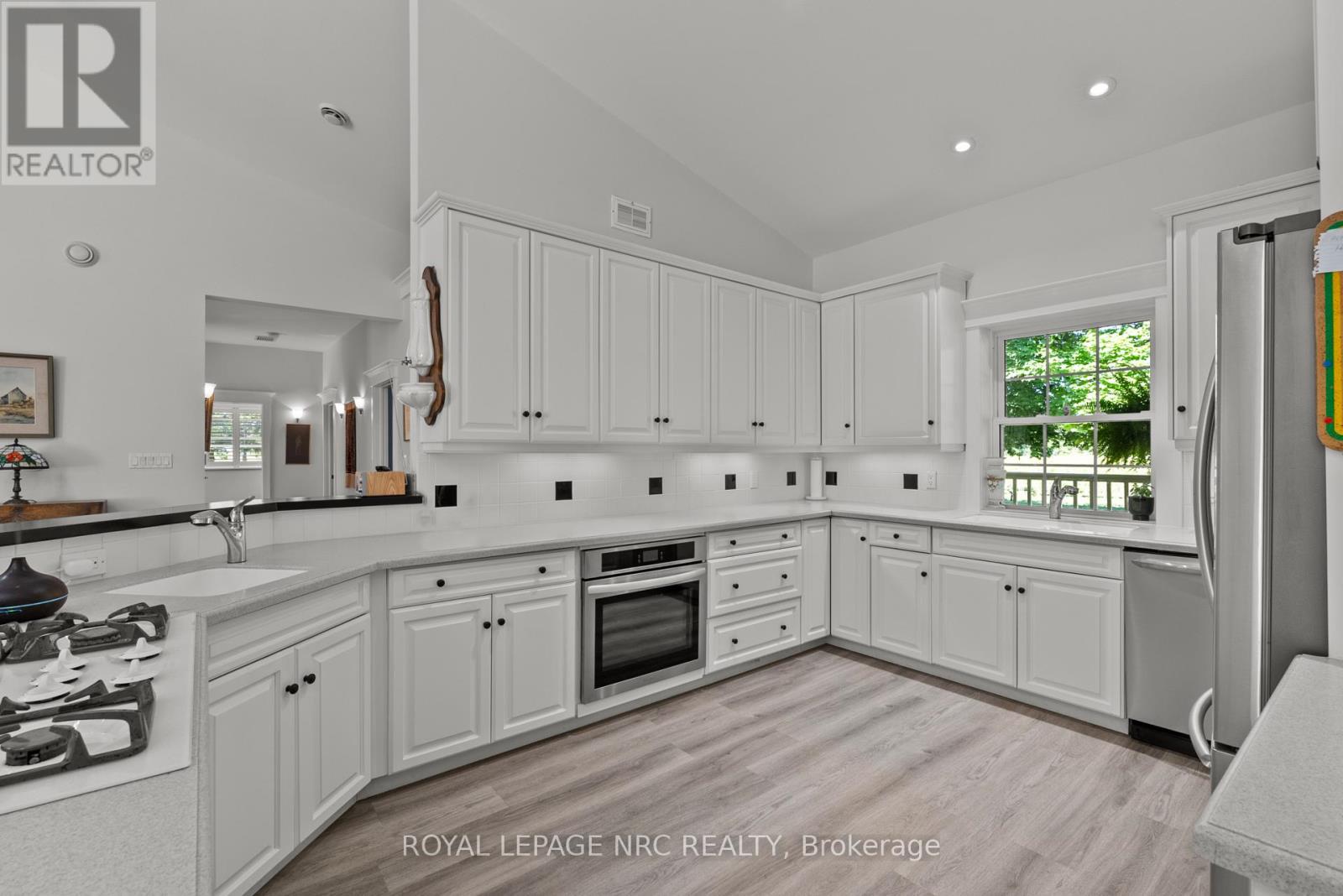 199 Niagara Street, Niagara-On-The-Lake, Ontario  L0S 1J0 - Photo 13 - X13239808