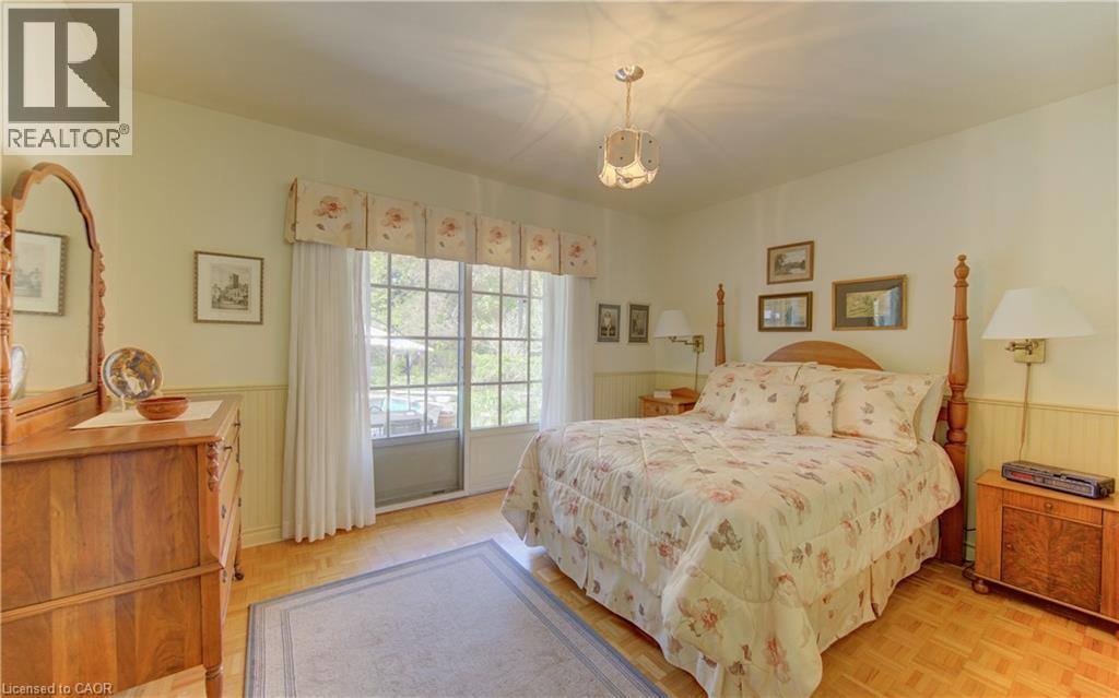 98 Longwood Drive, Waterloo, Ontario  N2L 4B7 - Photo 14 - 40833793