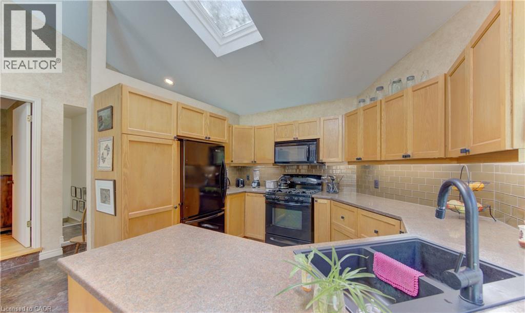 98 Longwood Drive, Waterloo, Ontario  N2L 4B7 - Photo 21 - 40833793