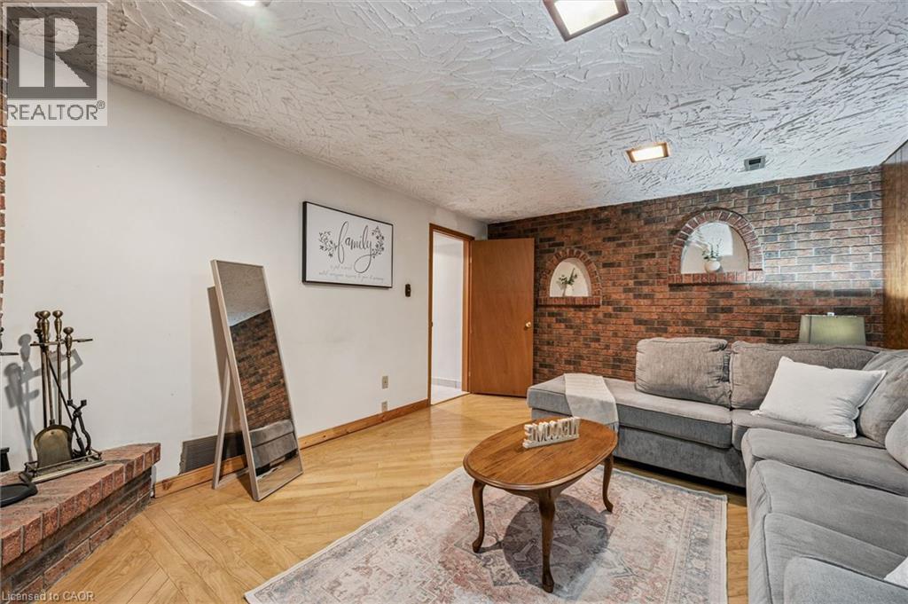 24 Devonglen Court, Kitchener, Ontario  N2E 2A8 - Photo 30 - 40835560