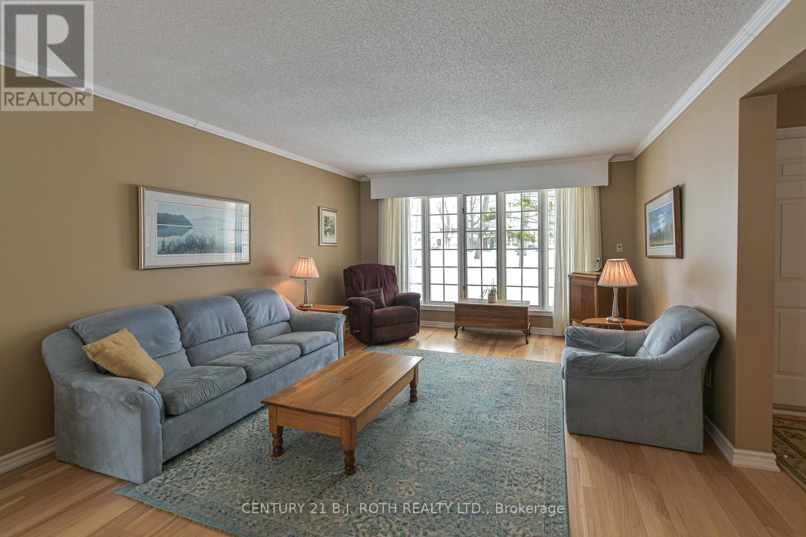 698 Broadview Avenue, Orillia, Ontario  L3V 6P3 - Photo 3 - S12876780