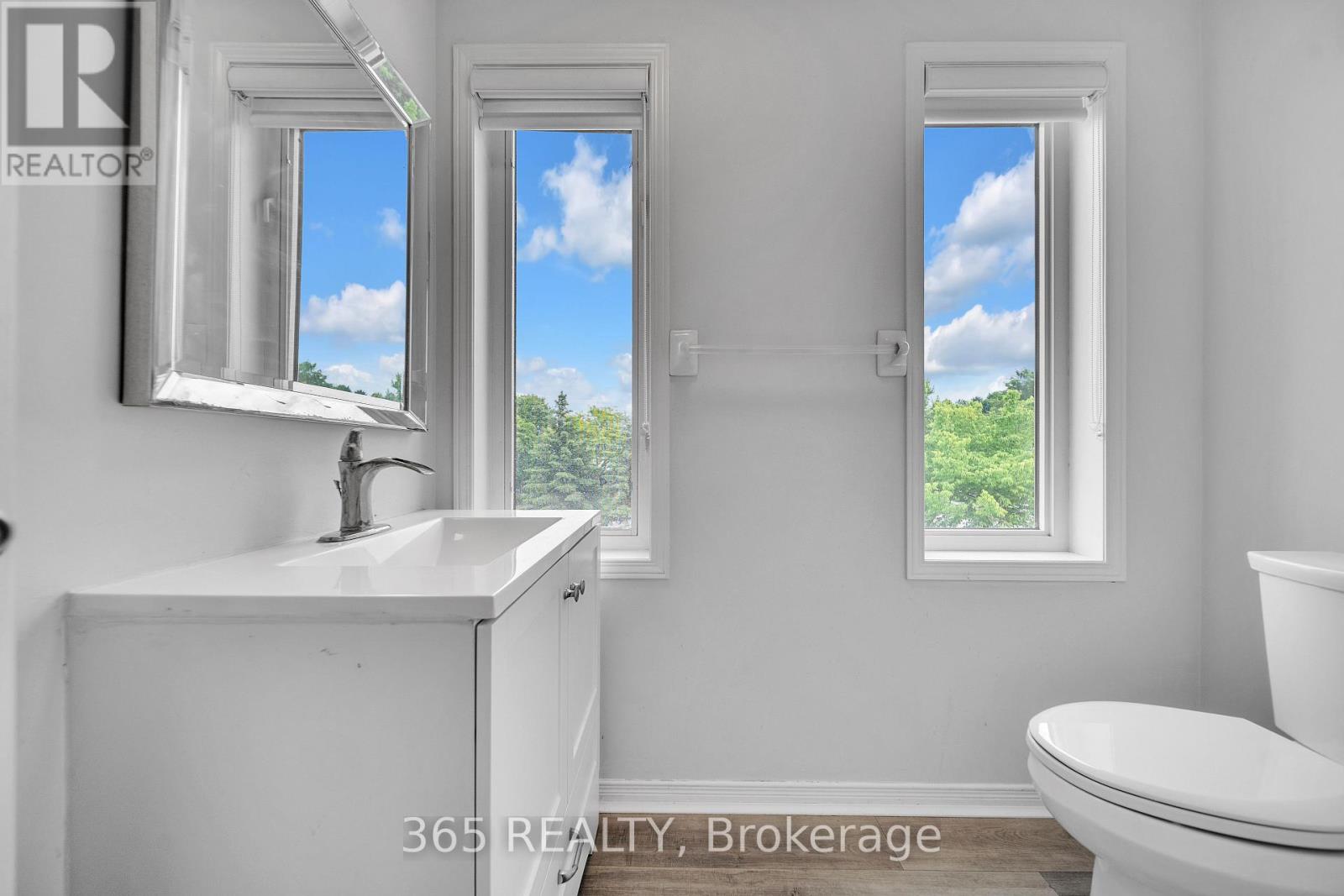 4d - 45 Cedarhill Crescent, Kitchener, Ontario  N2E 0A2 - Photo 18 - X12895458