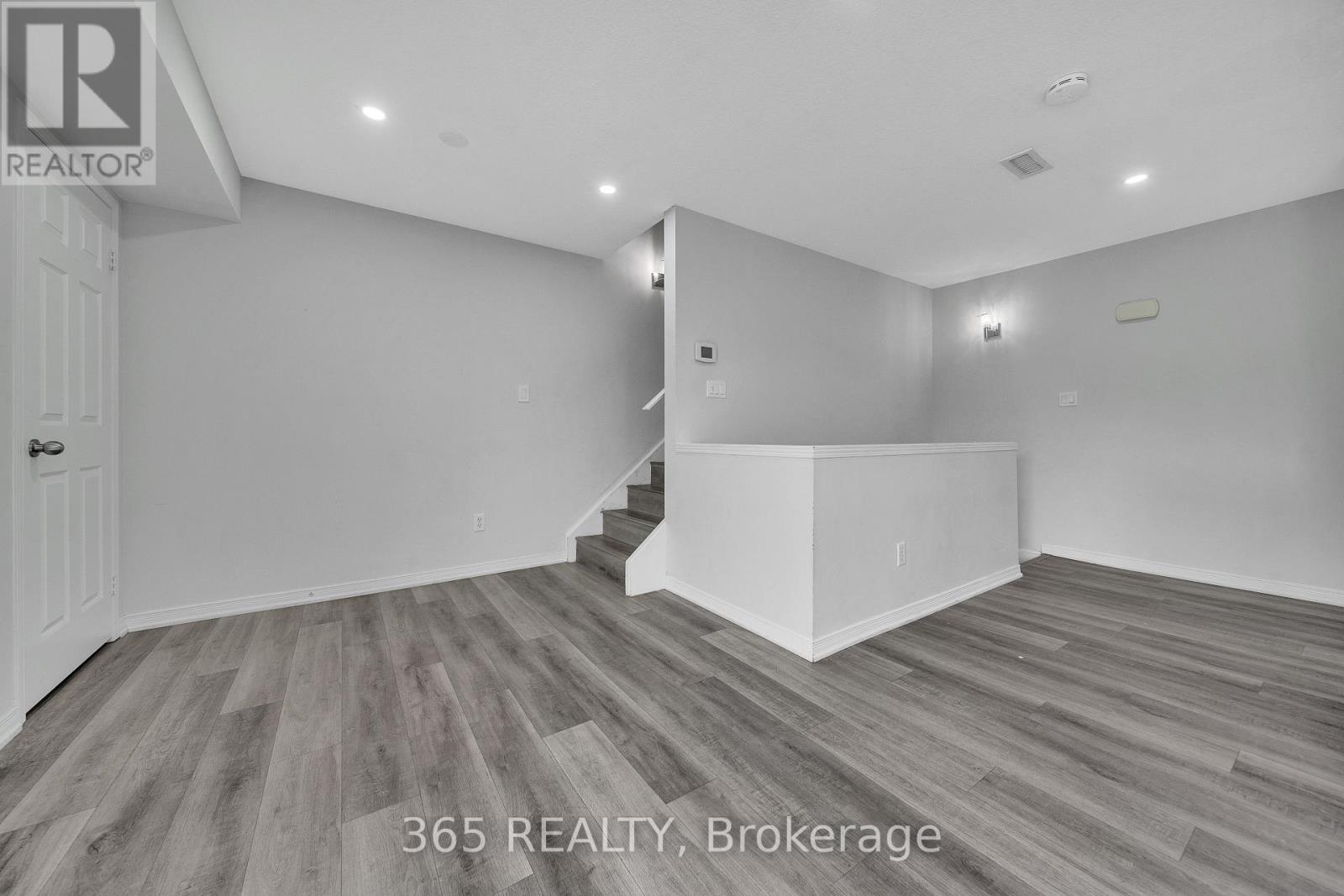 4d - 45 Cedarhill Crescent, Kitchener, Ontario  N2E 0A2 - Photo 6 - X12895458