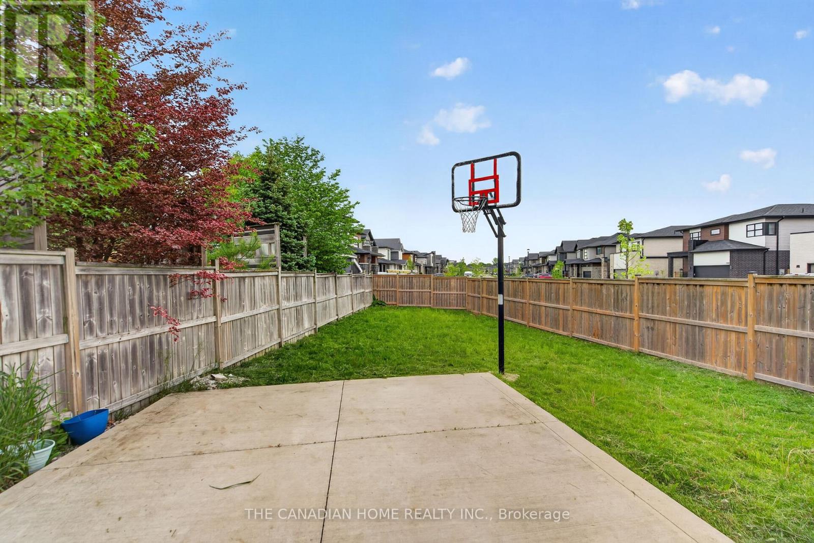 1203 Silverfox Drive, London North, Ontario  N6G 0V8 - Photo 44 - X13241688