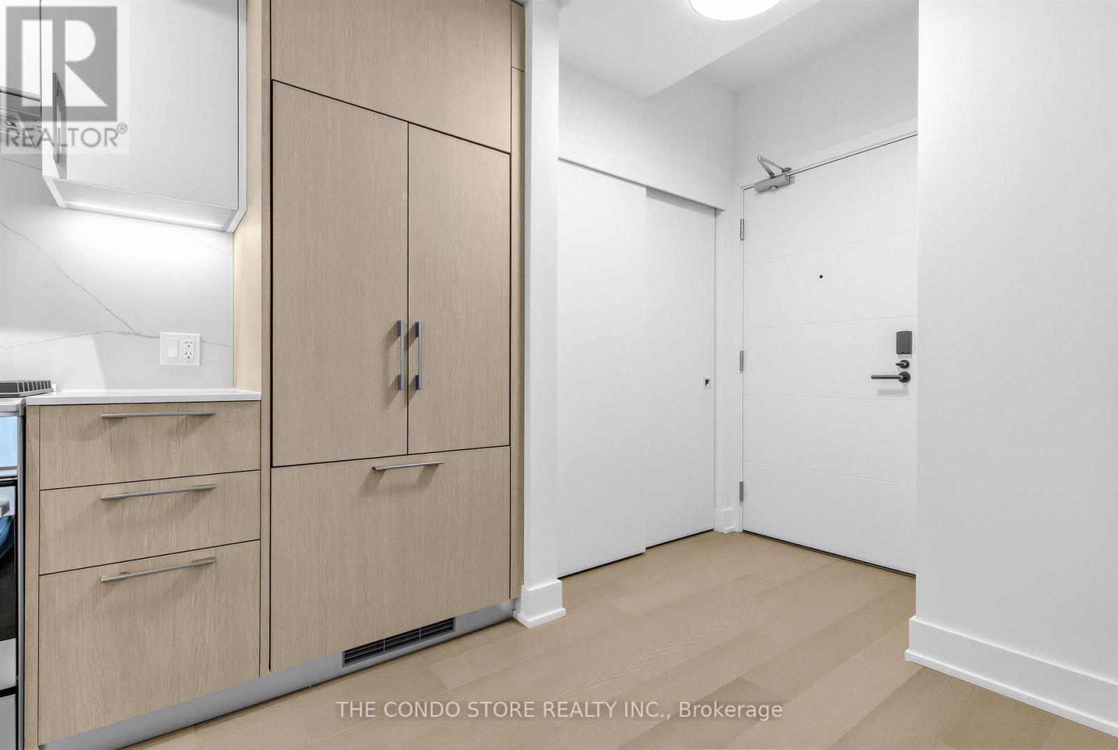 606 - 8 Manor Road W, Toronto, Ontario  M4S 0E6 - Photo 4 - C13242552