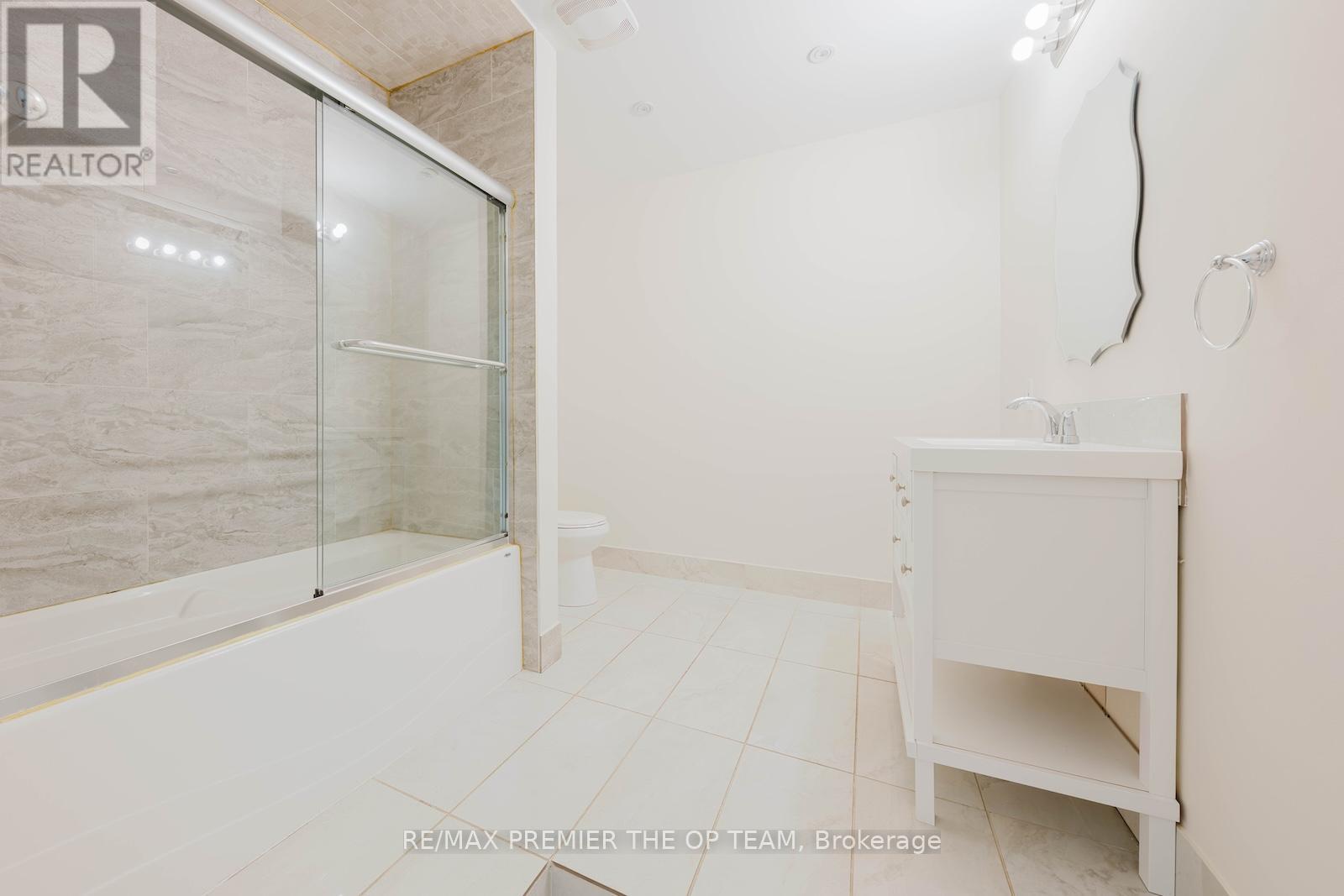 7930 Kipling Avenue, Vaughan, Ontario  L4L 1Z5 - Photo 10 - N13242608
