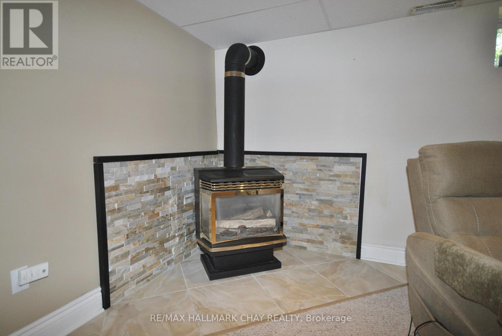 227 Duckworth Street, Barrie (Codrington), Ontario  L4M 3W8 - Photo 25 - S13242604