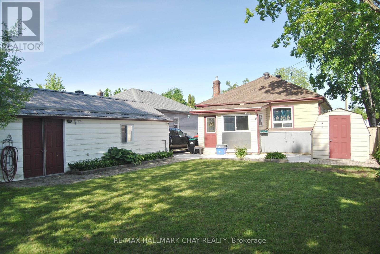 227 Duckworth Street, Barrie (Codrington), Ontario  L4M 3W8 - Photo 4 - S13242604