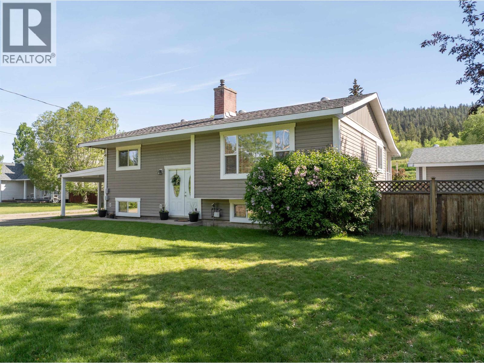 5665 HORSE LAKE ROAD