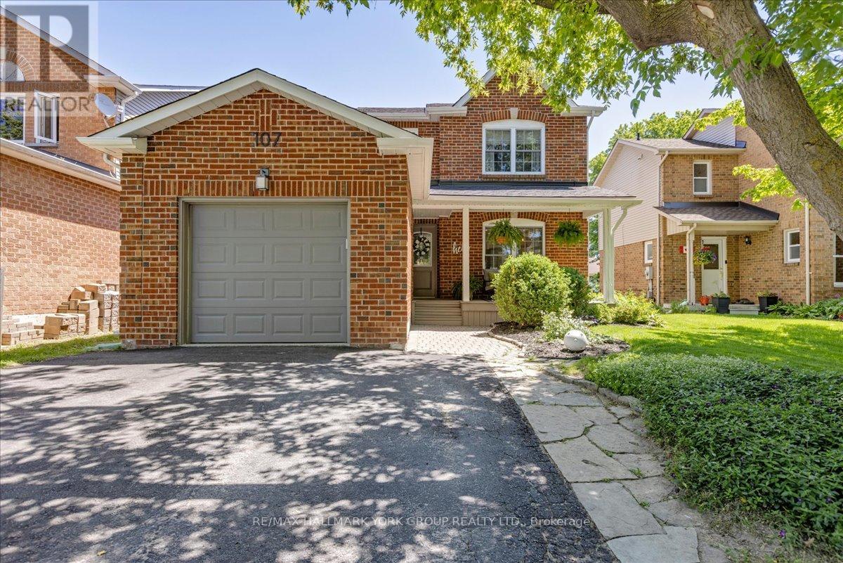 107 Natanya Boulevard, Georgina, Ontario  L4P 3P9 - Photo 1 - N13239758