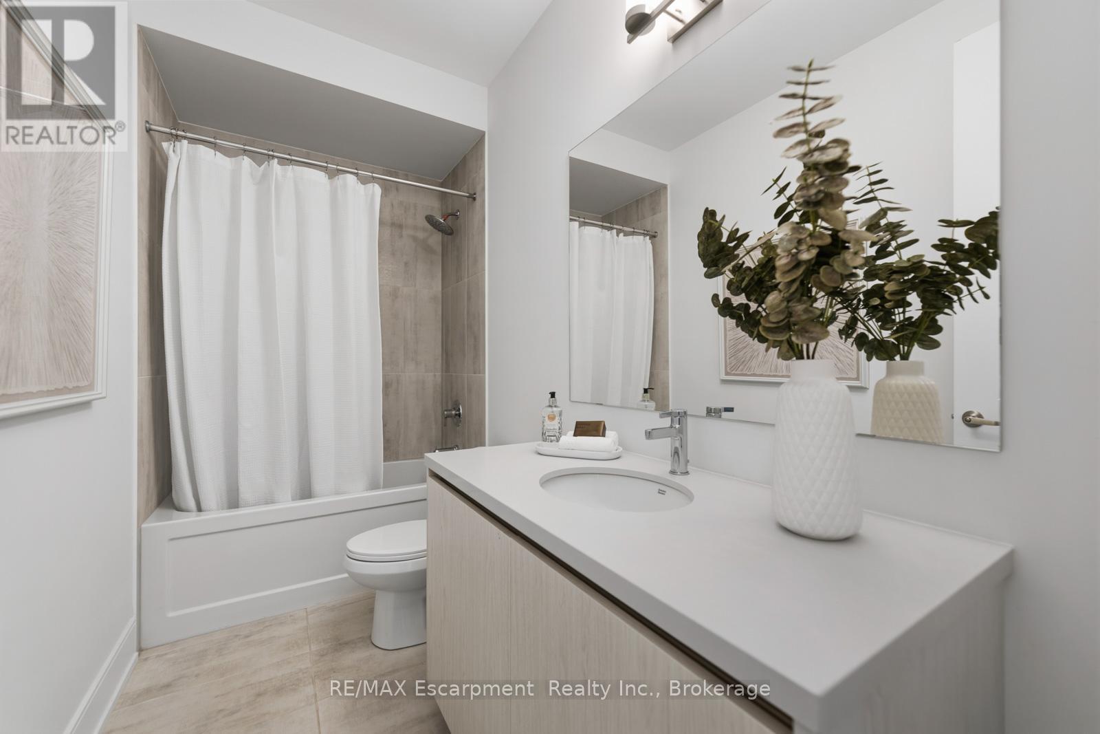 2280 Sovereign Street, Oakville, Ontario  L6L 0H9 - Photo 12 - W13242730