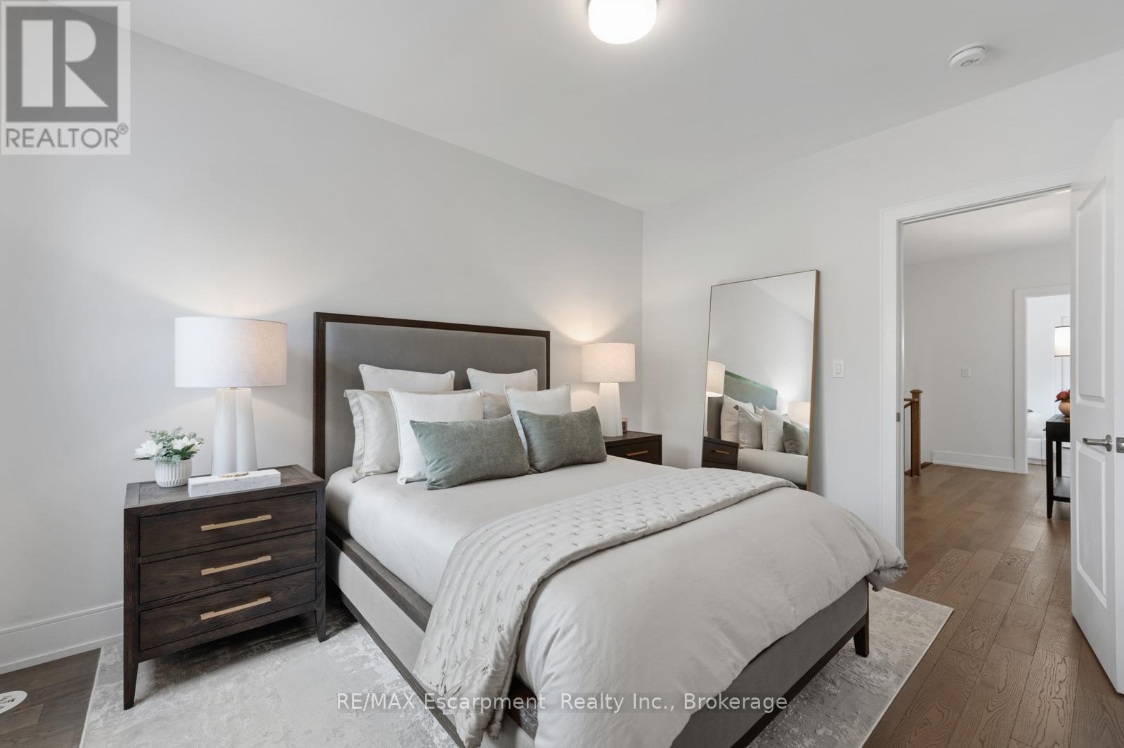 2280 Sovereign Street, Oakville, Ontario  L6L 0H9 - Photo 35 - W13242730