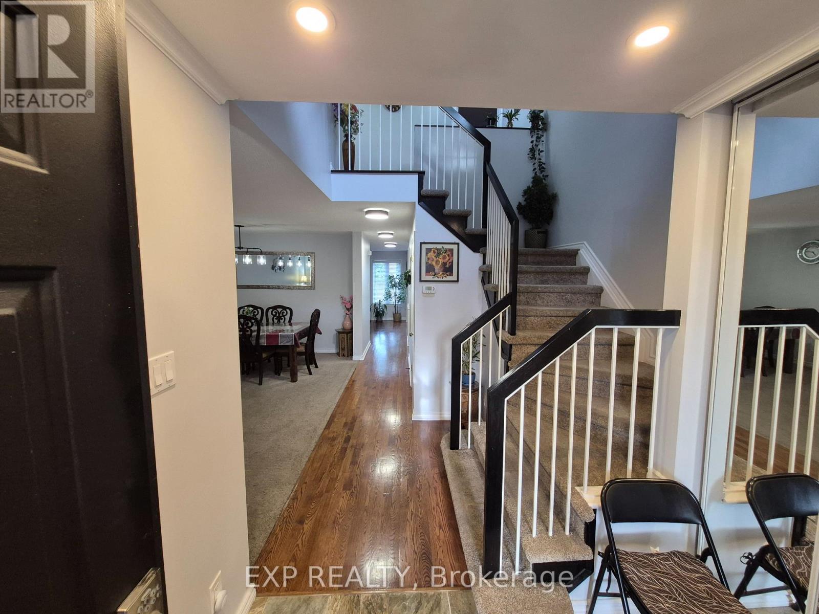 192 Windhurst Drive, Ottawa, Ontario  K2G 6J4 - Photo 4 - X13242774