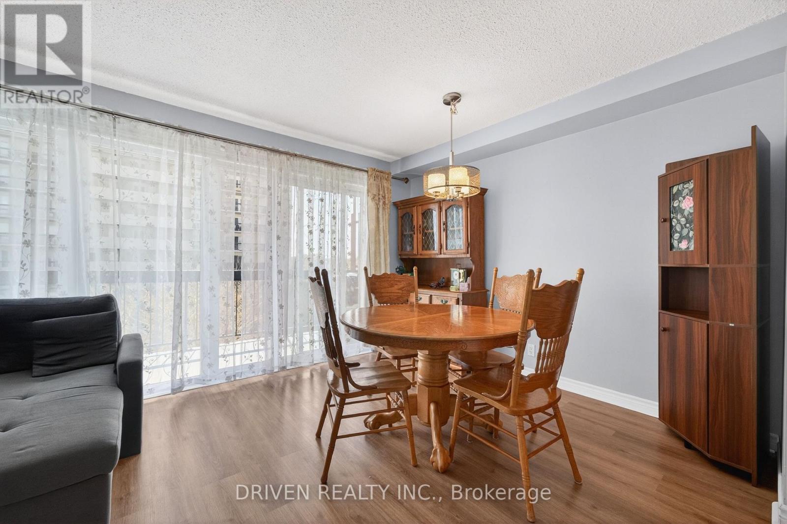 404 - 158 A Mcarthur Avenue, Ottawa, Ontario  K1L 7E7 - Photo 7 - X13242782