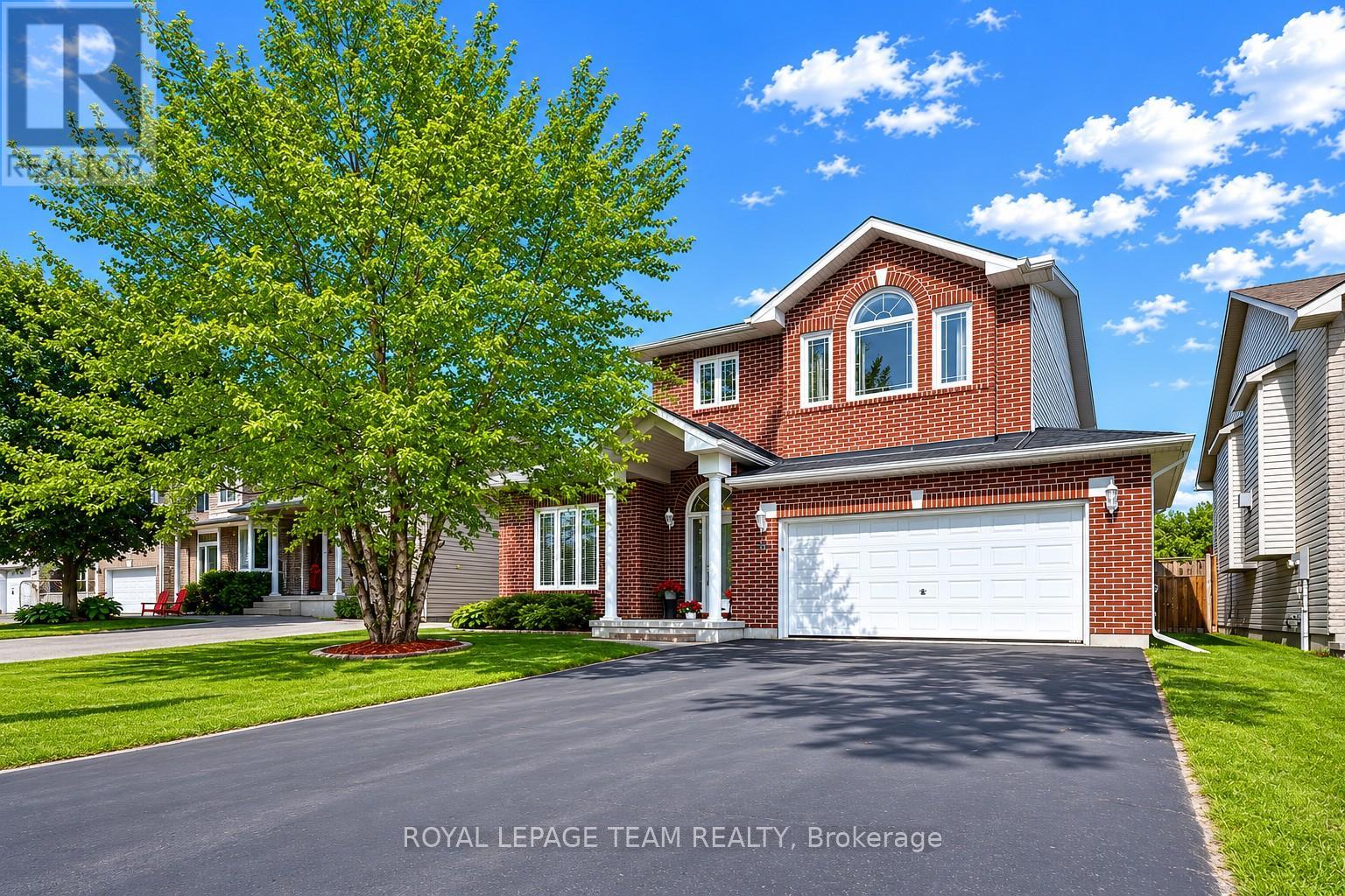 408 CENTENAIRE STREET, Russell, Ontario