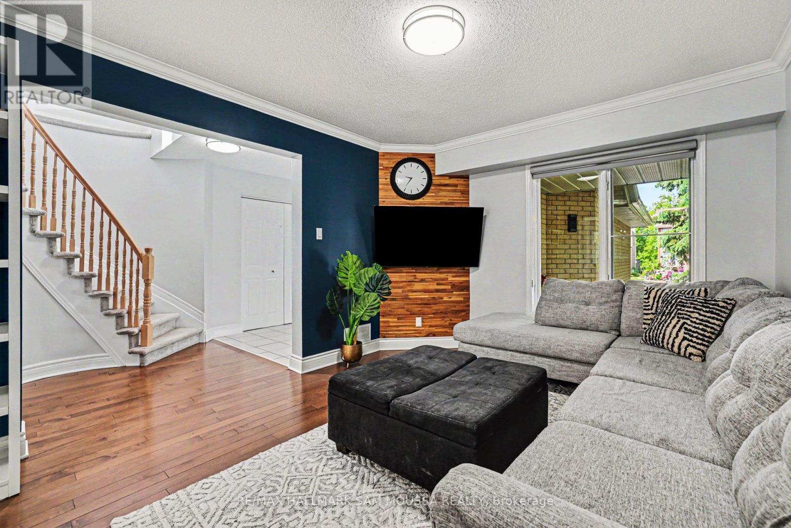 73 Malhotra Court, Ottawa, Ontario  K1V 1K3 - Photo 7 - X13242998