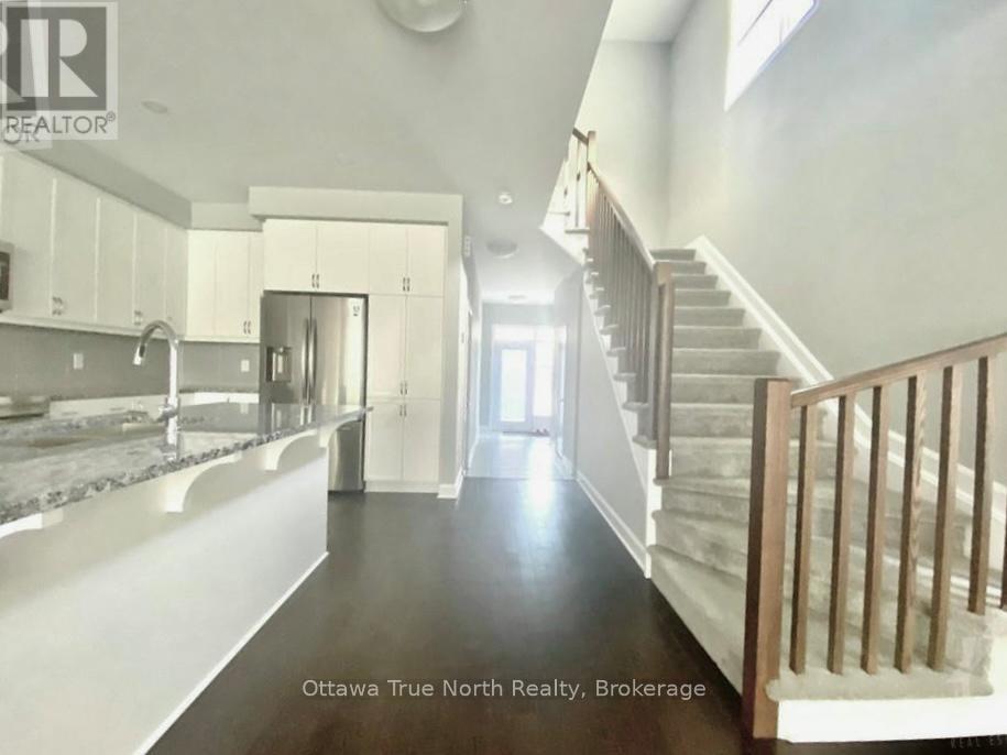 621 Taliesin Crescent, Ottawa, Ontario  K2S 2W5 - Photo 5 - X13243030
