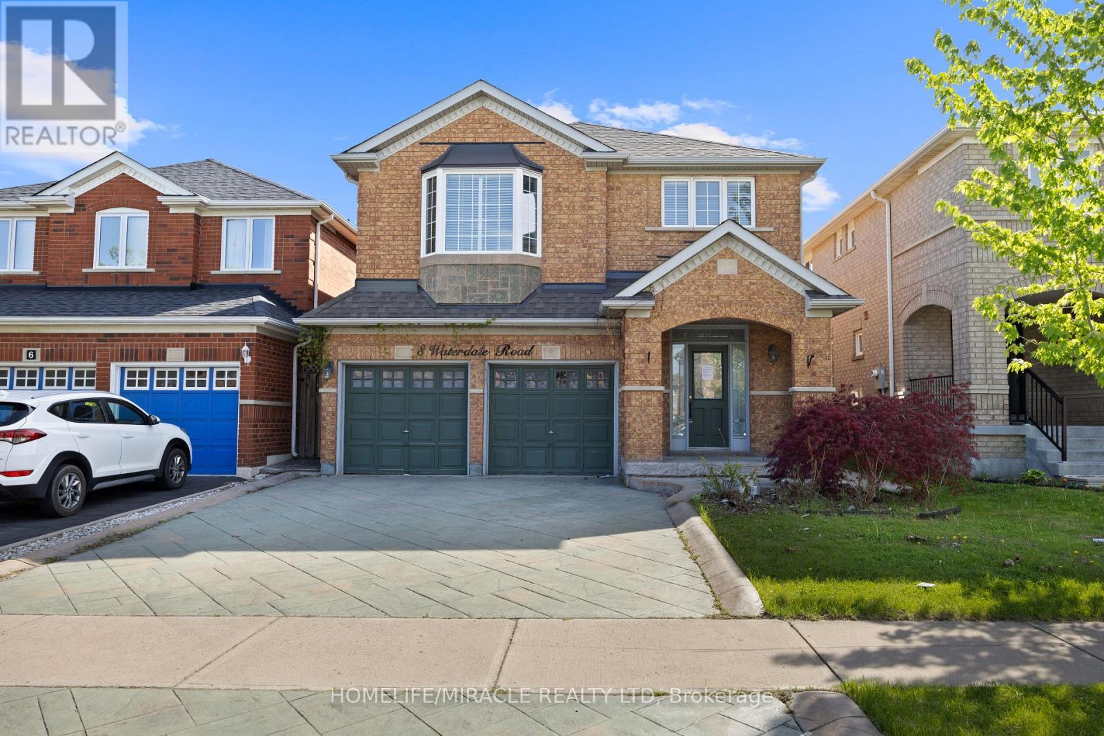 8 Waterdale Road, Brampton, Ontario  L7A 1S7 - Photo 2 - W13242592