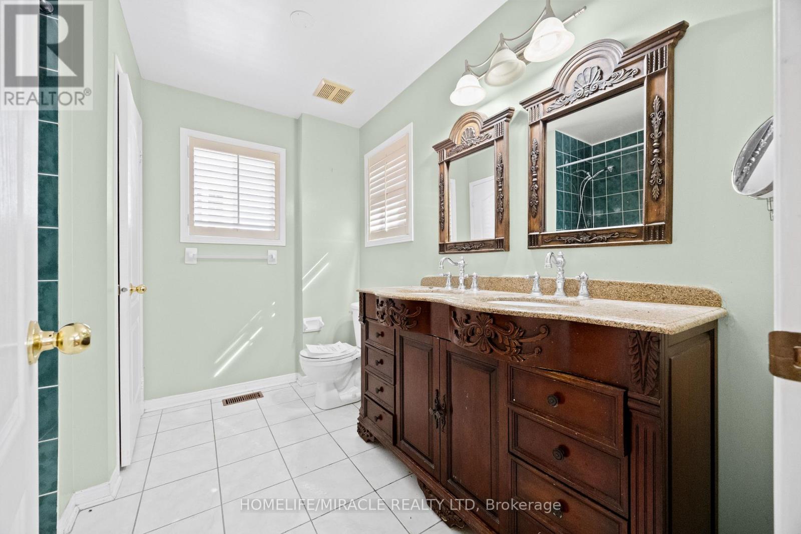 8 Waterdale Road, Brampton, Ontario  L7A 1S7 - Photo 22 - W13242592