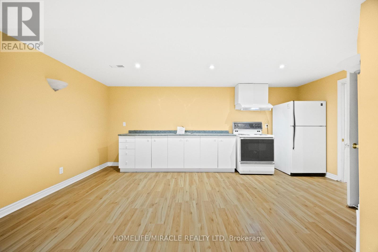 8 Waterdale Road, Brampton, Ontario  L7A 1S7 - Photo 34 - W13242592