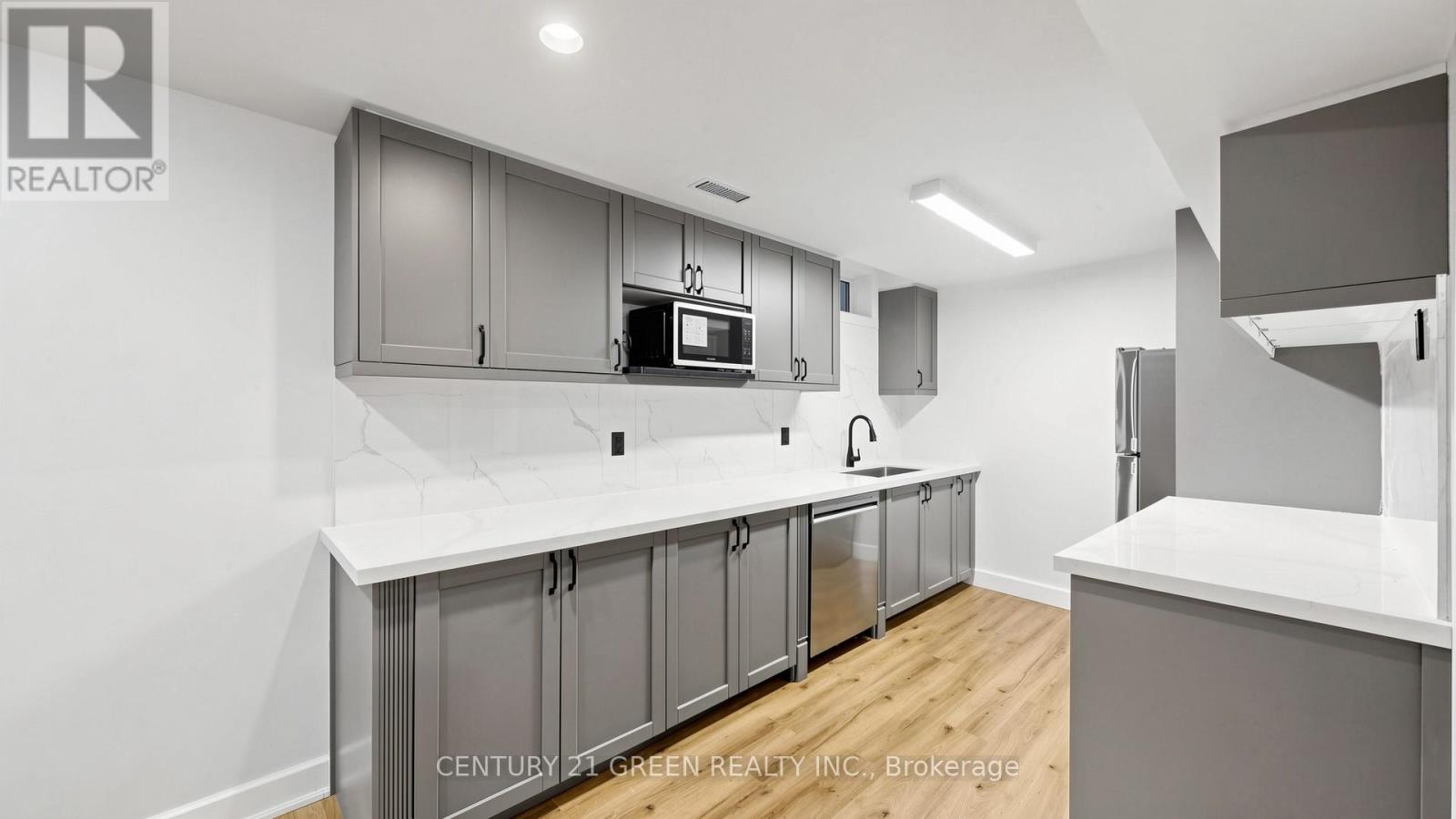 43 Hollowgrove Boulevard, Brampton, Ontario  L6P 1B1 - Photo 35 - W13242632