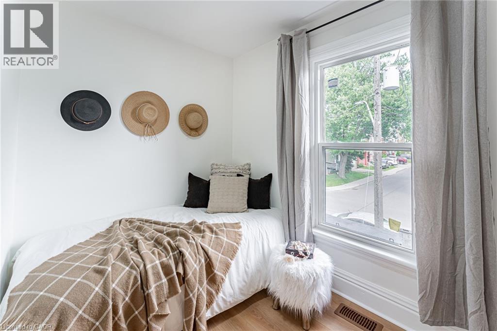 15 Barnesdale Avenue N Unit# 1, Hamilton, Ontario  L8L 6R4 - Photo 11 - 40835162