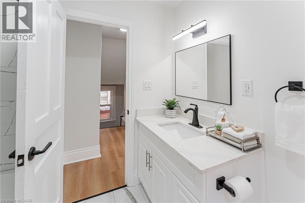 15 Barnesdale Avenue N Unit# 1, Hamilton, Ontario  L8L 6R4 - Photo 13 - 40835162