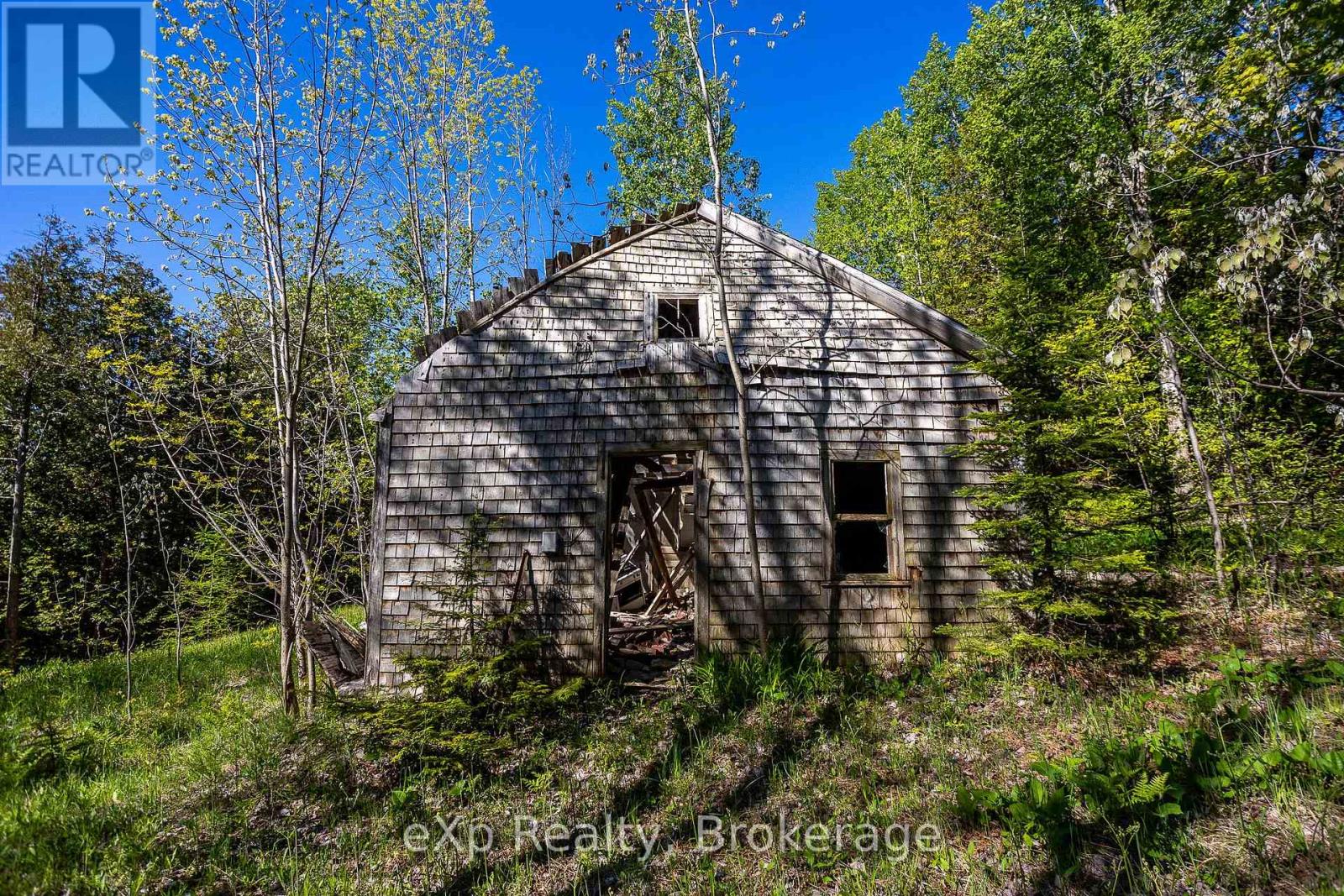 205 East Road, Northern Bruce Peninsula, Ontario N0H 1W0 - Photo 9 - X13242740