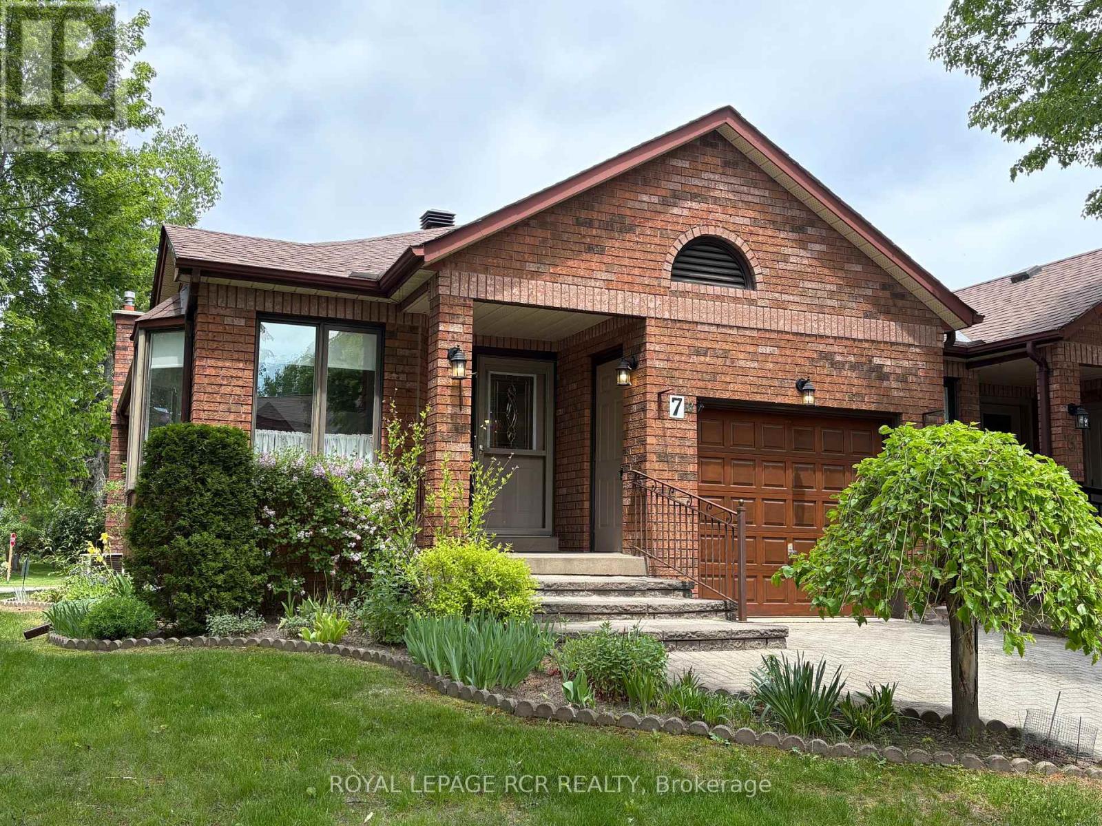 7 Glen Eden Way, New Tecumseth, Ontario  L9R 1R4 - Photo 1 - N12997944