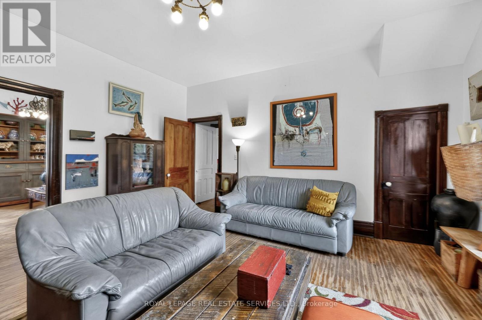 1351 Flos Rd 11 E, Springwater, Ontario  L0L 1P0 - Photo 10 - S13242362