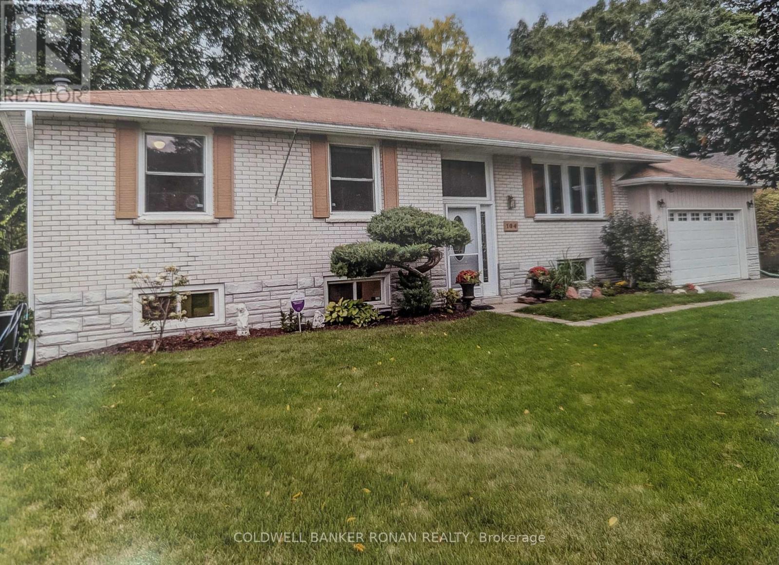 MAIN FLOOR - 104 BOYNE CRESCENT, New Tecumseth, Ontario
