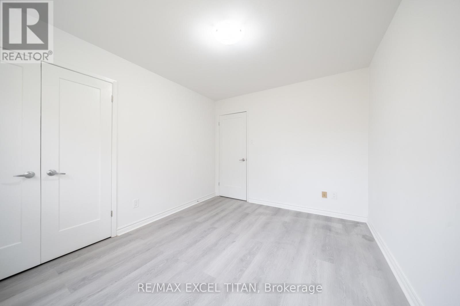 1285 White Oaks, Oakville, Ontario  L6H 2N6 - Photo 6 - W13241868