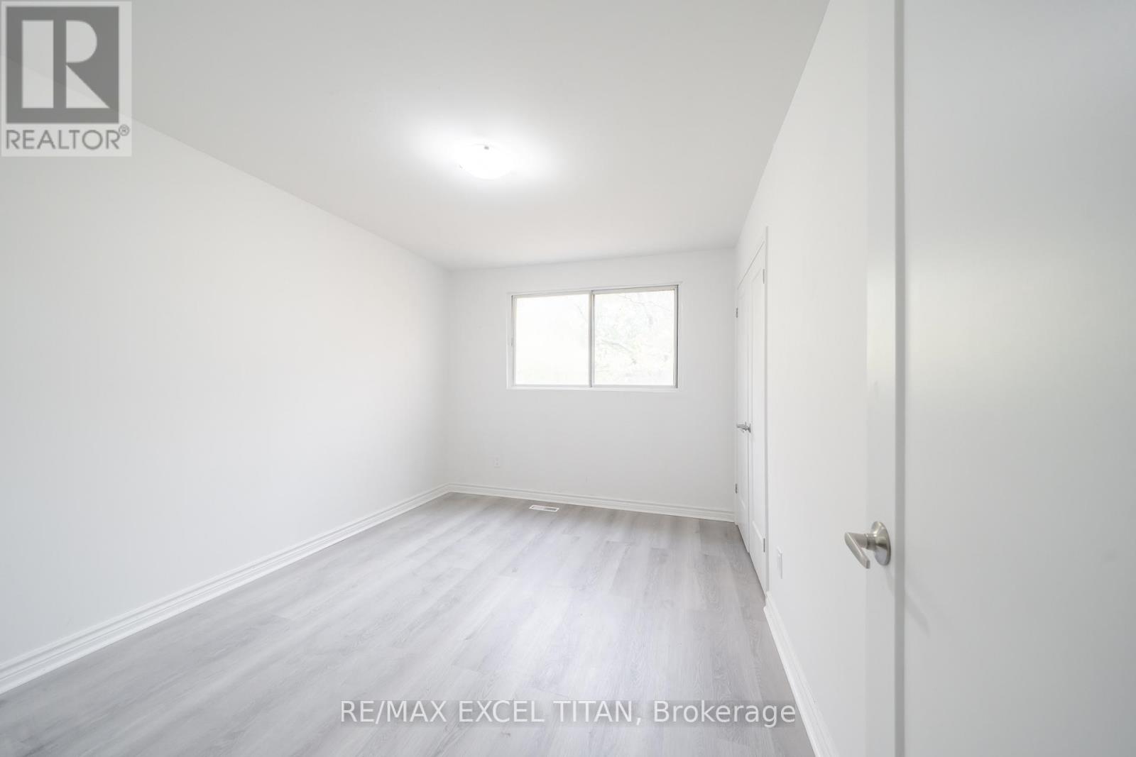 1285 White Oaks, Oakville, Ontario  L6H 2N6 - Photo 7 - W13241868
