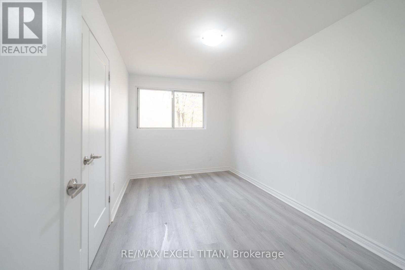 1285 White Oaks, Oakville, Ontario  L6H 2N6 - Photo 9 - W13241868