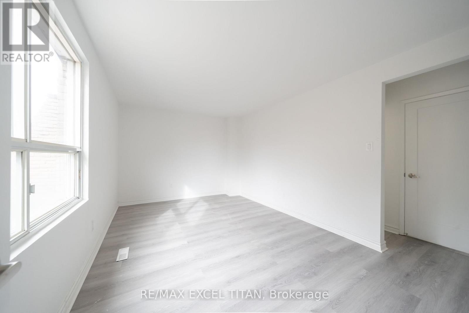 1285 White Oaks, Oakville, Ontario  L6H 2N6 - Photo 11 - W13241868