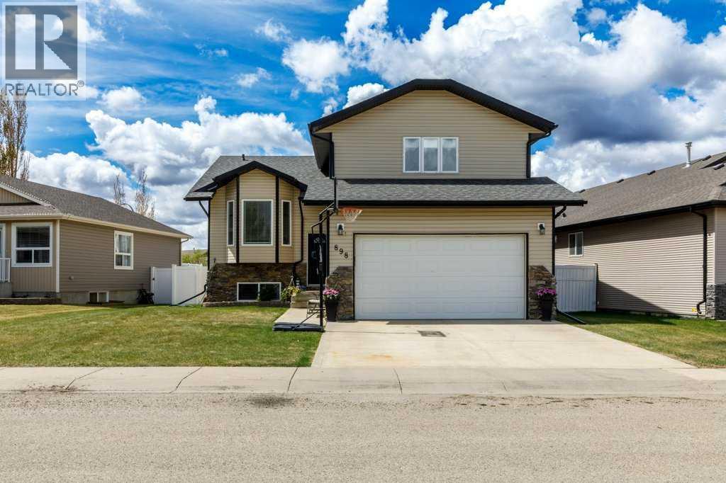 898 Ramage Crescent, Red Deer, Alberta  T4P 2Z9 - Photo 1 - A2313799