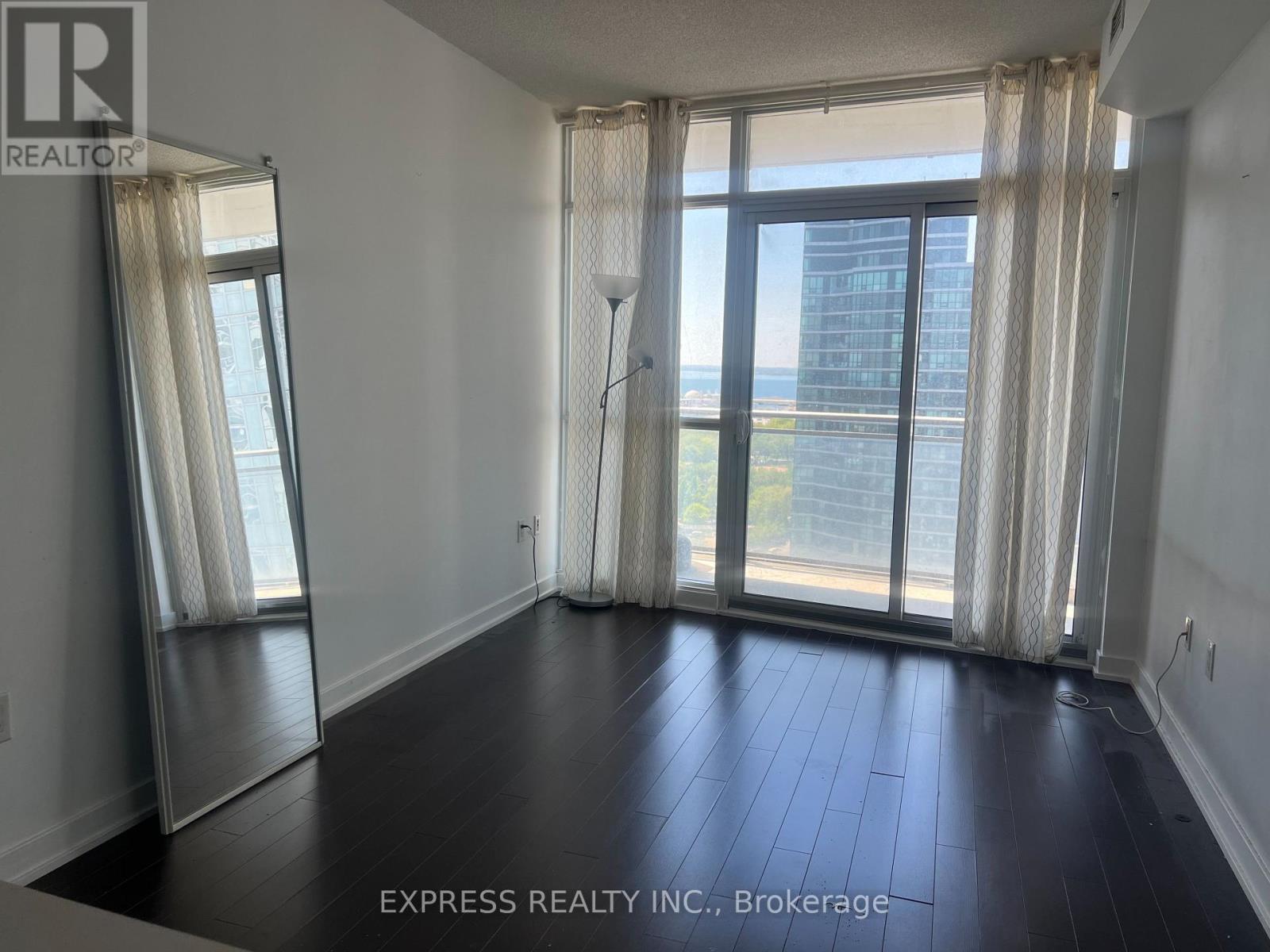 3003 - 38 Dan Leckie Way, Toronto, Ontario  M5V 2V6 - Photo 5 - C13242724