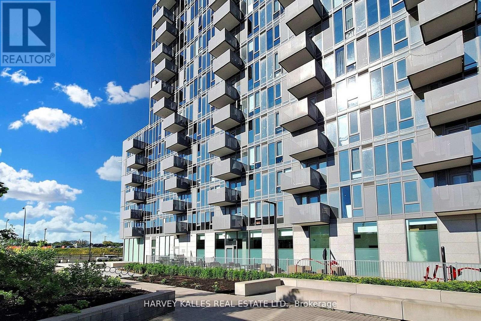 1406 - 38 Monte Kwinter Court, Toronto, Ontario  M3H 0E2 - Photo 3 - C13242788