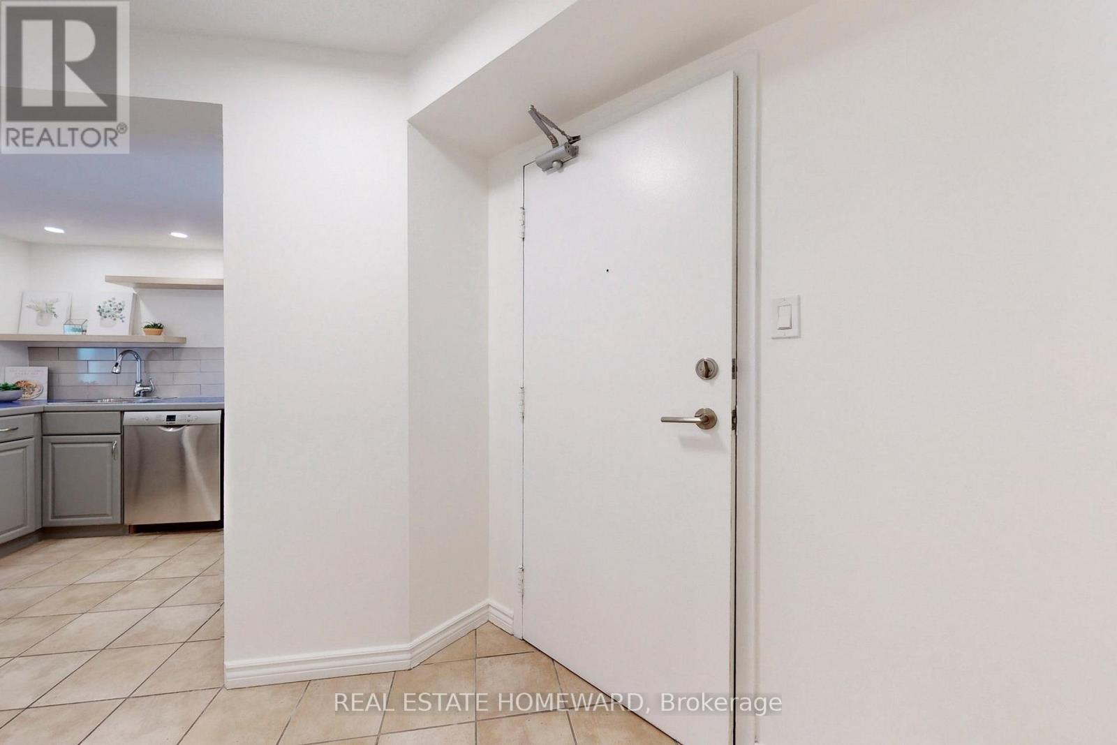 1827 - 77 Maitland Place, Toronto, Ontario  M4Y 2V6 - Photo 18 - C13242816