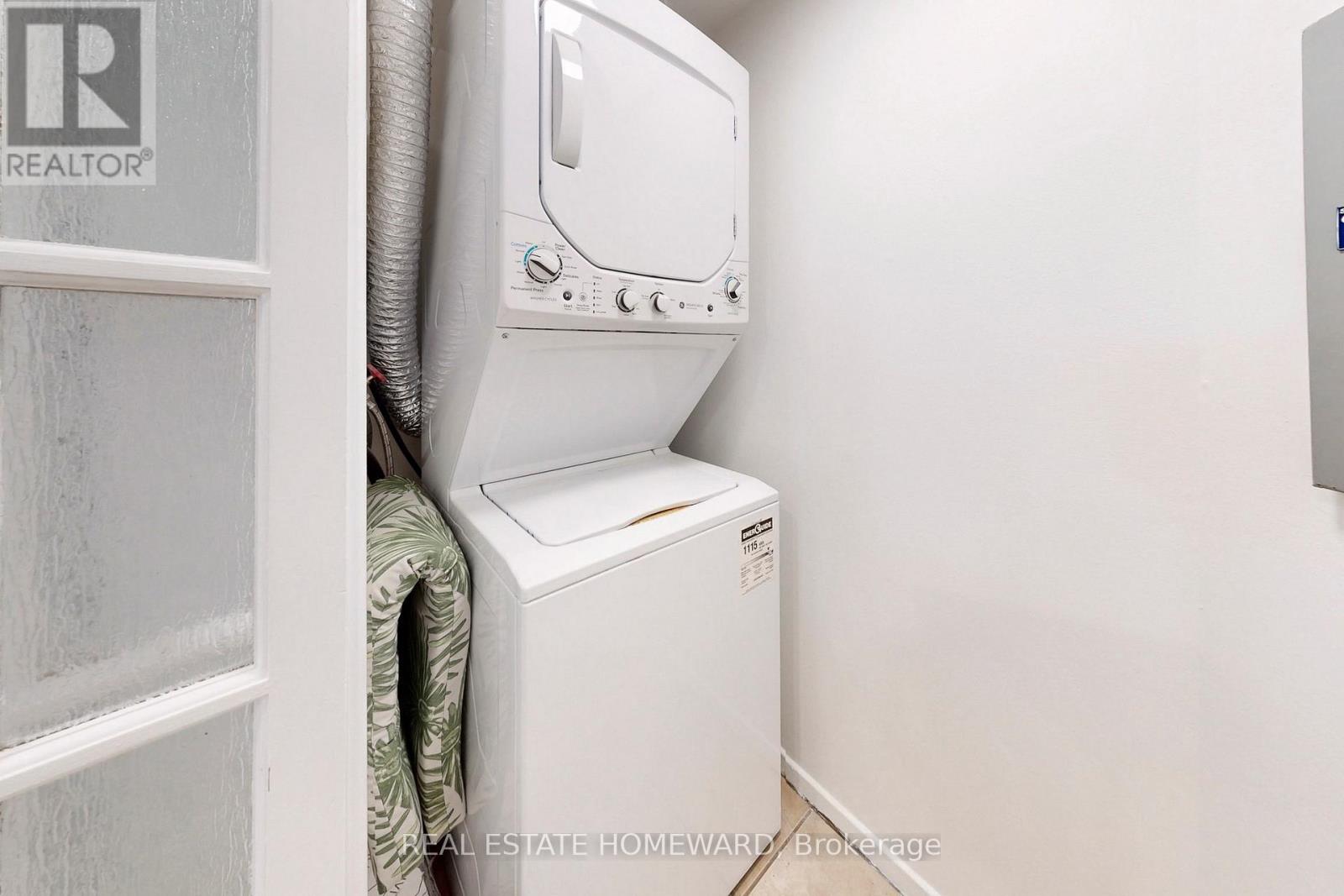 1827 - 77 Maitland Place, Toronto, Ontario  M4Y 2V6 - Photo 19 - C13242816