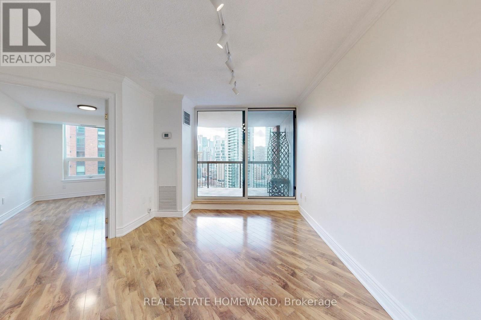 1827 - 77 Maitland Place, Toronto, Ontario  M4Y 2V6 - Photo 2 - C13242816