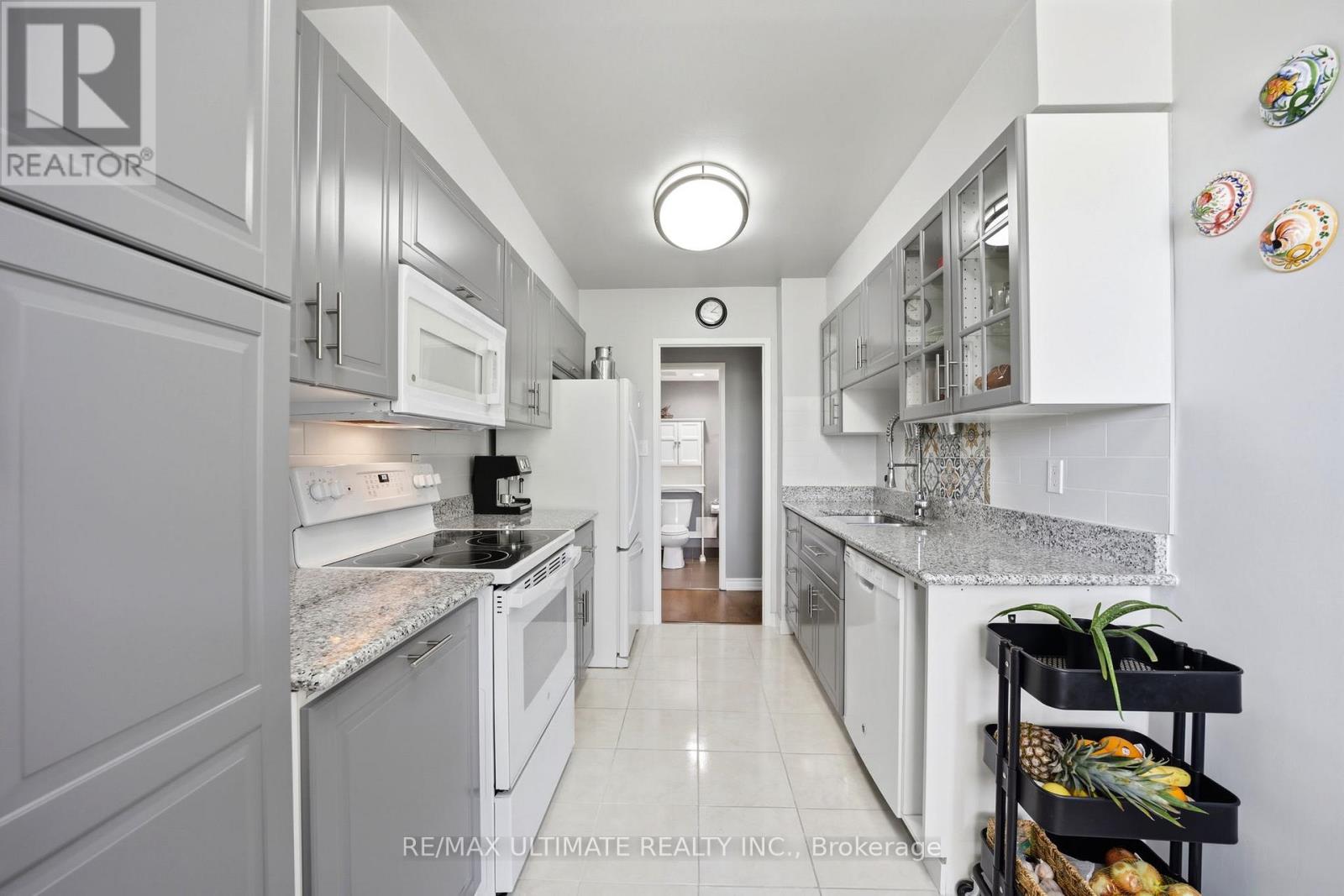 404 - 115 Antibes Drive, Toronto, Ontario  M2R 2Y9 - Photo 11 - C13242862