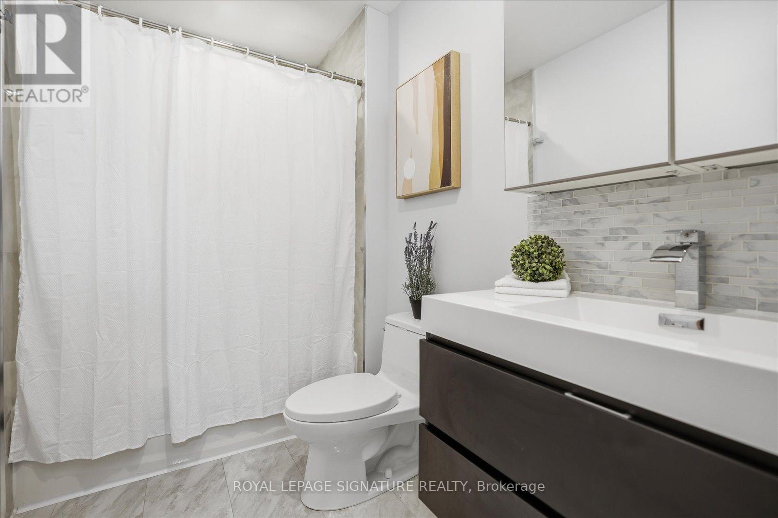 22 Snapdragon Drive, Toronto, Ontario  M2J 4X6 - Photo 19 - C13242928