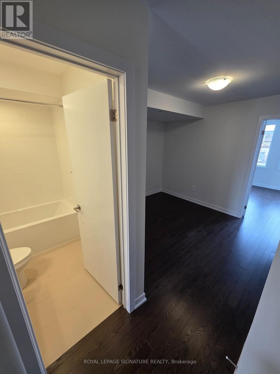 28 Green Gardens Boulevard, Toronto, Ontario  M6A 0E7 - Photo 13 - C13242944