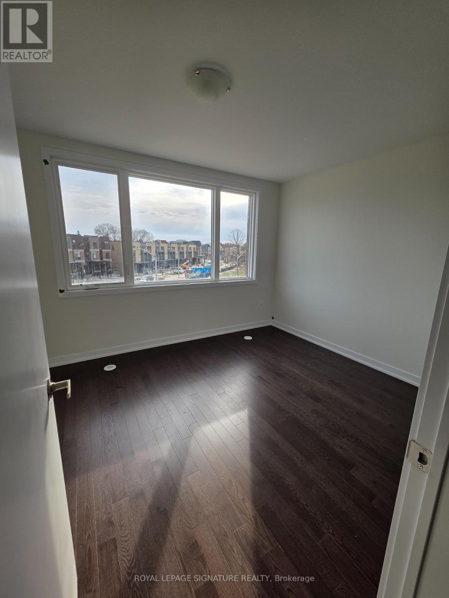 28 Green Gardens Boulevard, Toronto, Ontario  M6A 0E7 - Photo 17 - C13242944